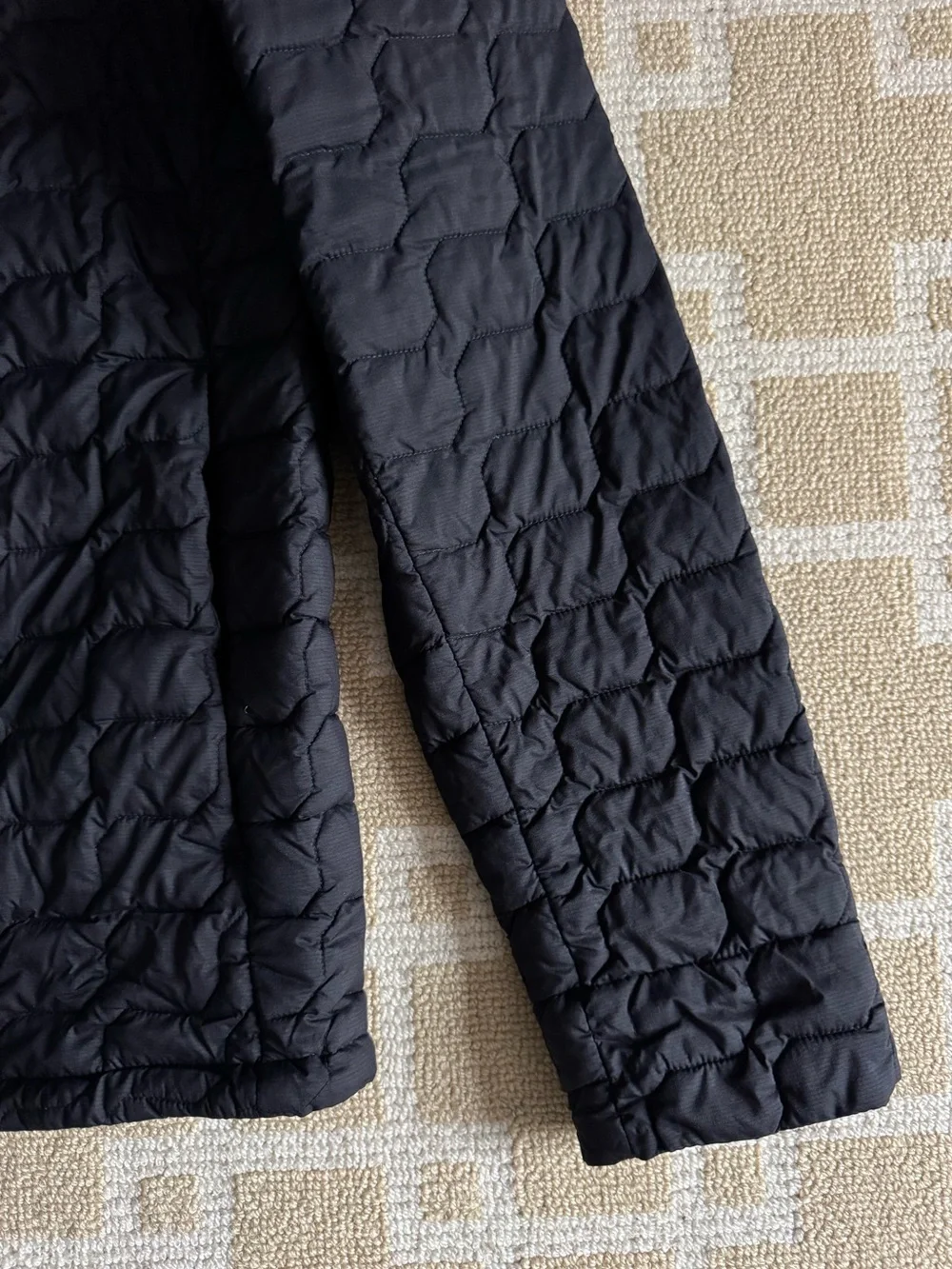 The North Face ThermoBall Insulated Puffer Jacket Packable Black Large